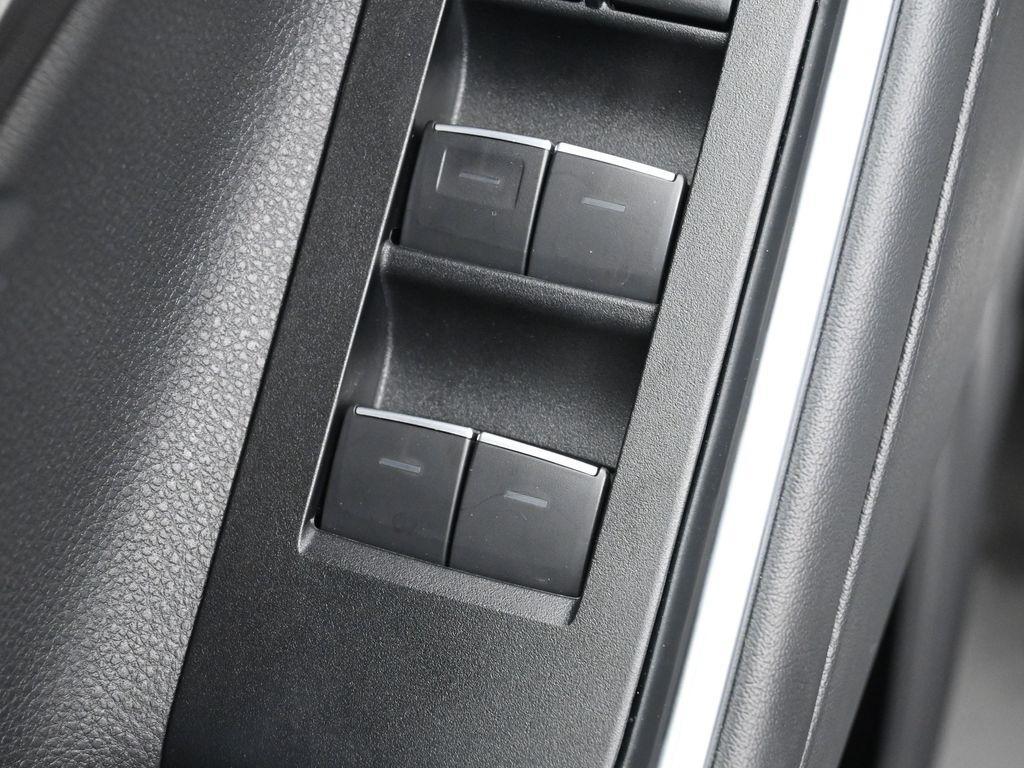 used 2025 Toyota Highlander car, priced at $55,598