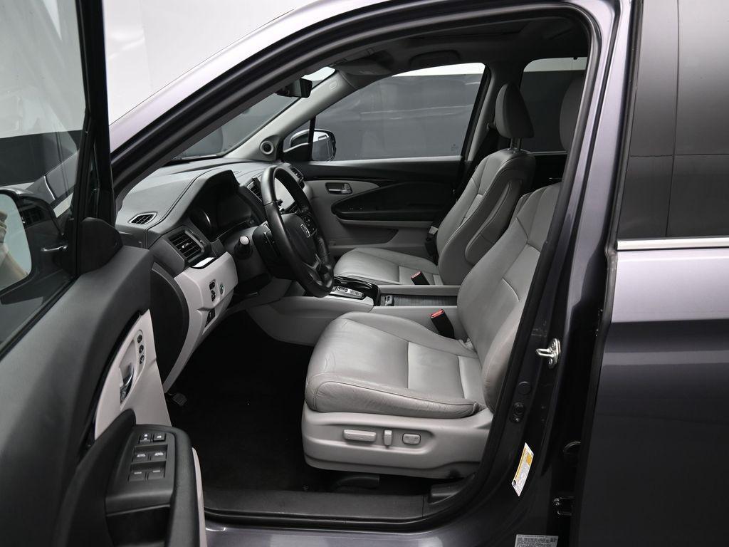 used 2019 Honda Pilot car, priced at $15,999