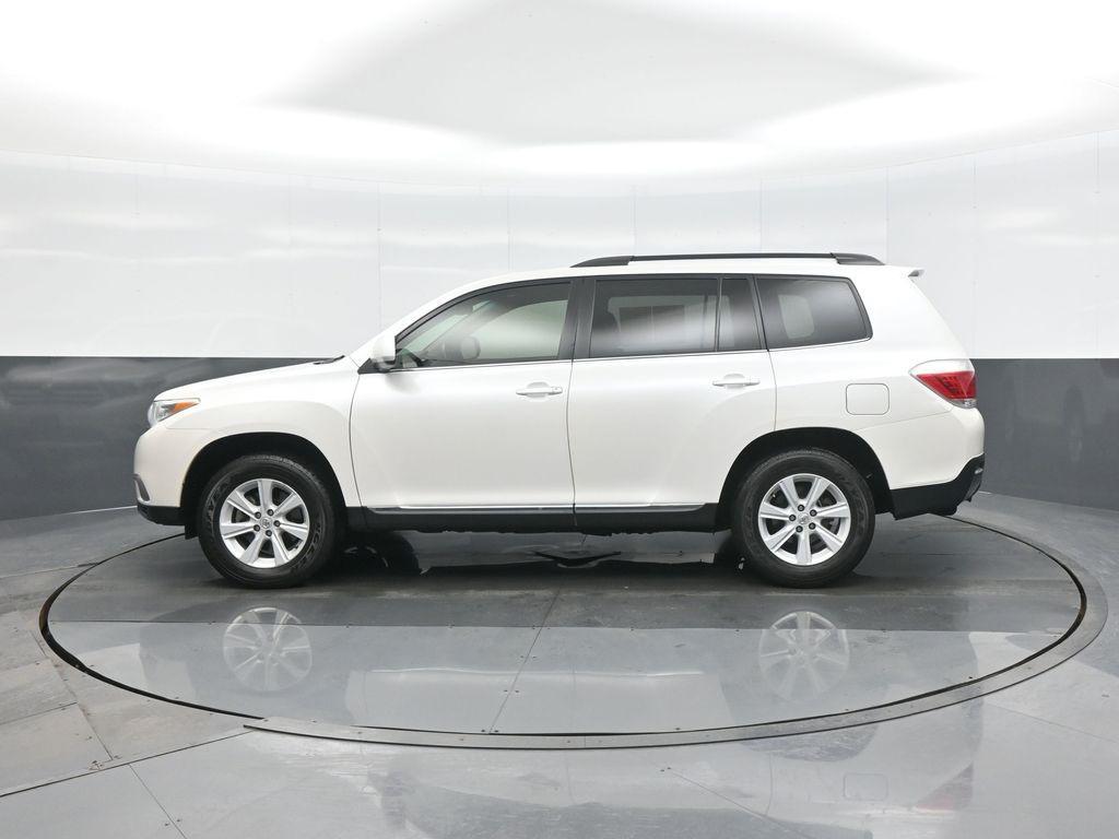 used 2013 Toyota Highlander car, priced at $15,935