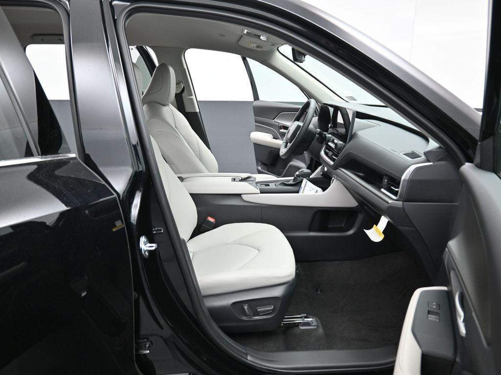 new 2026 Toyota Grand Highlander car, priced at $50,058