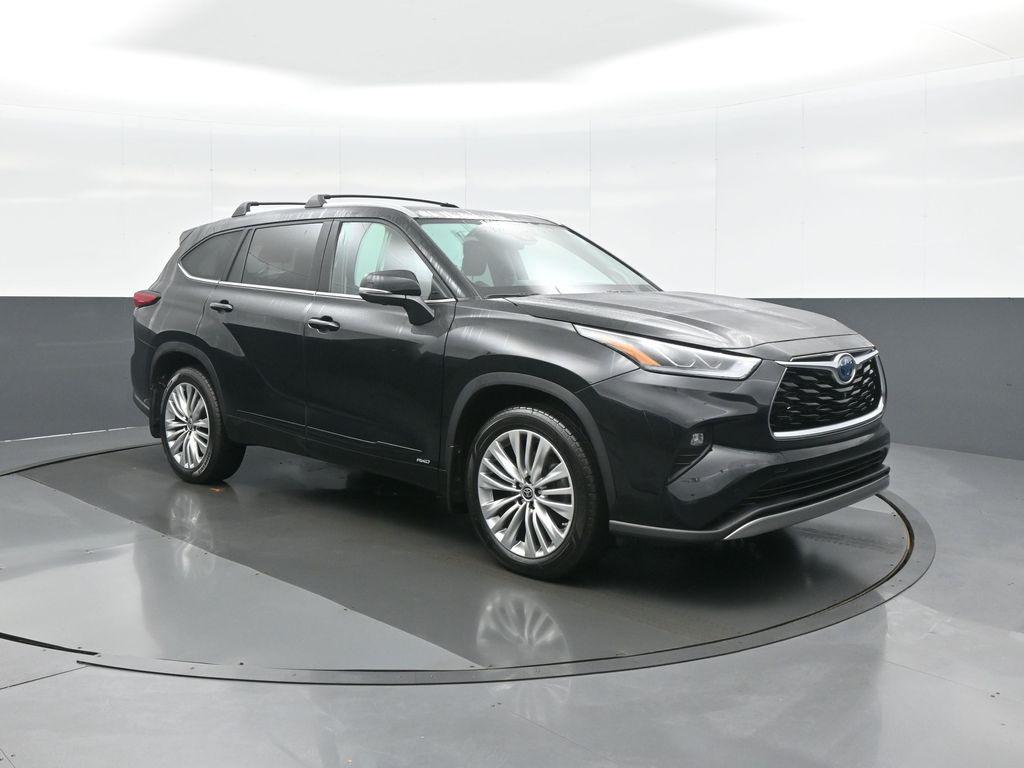 used 2023 Toyota Highlander Hybrid car, priced at $46,600