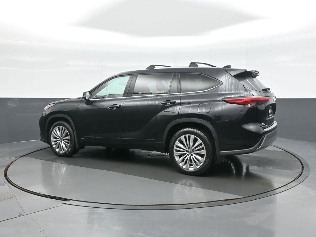 used 2023 Toyota Highlander Hybrid car, priced at $46,600
