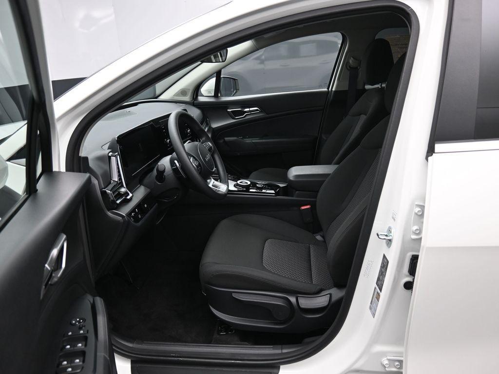 used 2024 Kia Sportage Hybrid car, priced at $26,899