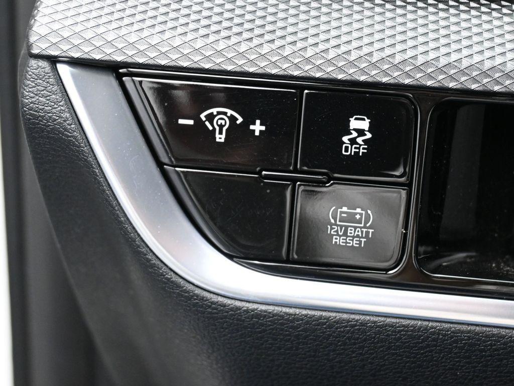 used 2024 Kia Sportage Hybrid car, priced at $26,899