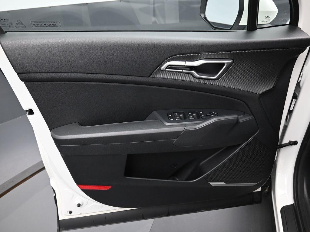 used 2024 Kia Sportage Hybrid car, priced at $26,899