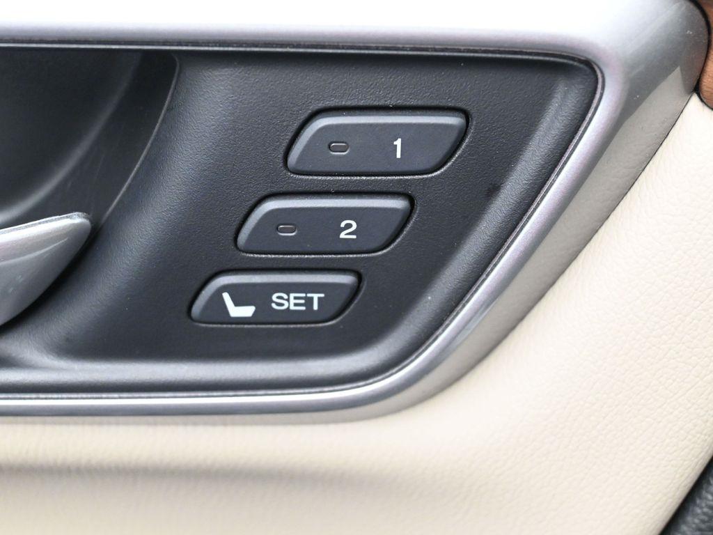 used 2020 Honda CR-V car, priced at $27,115