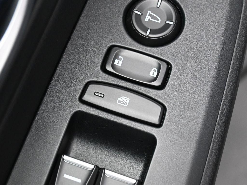 used 2025 Honda Pilot car, priced at $51,990