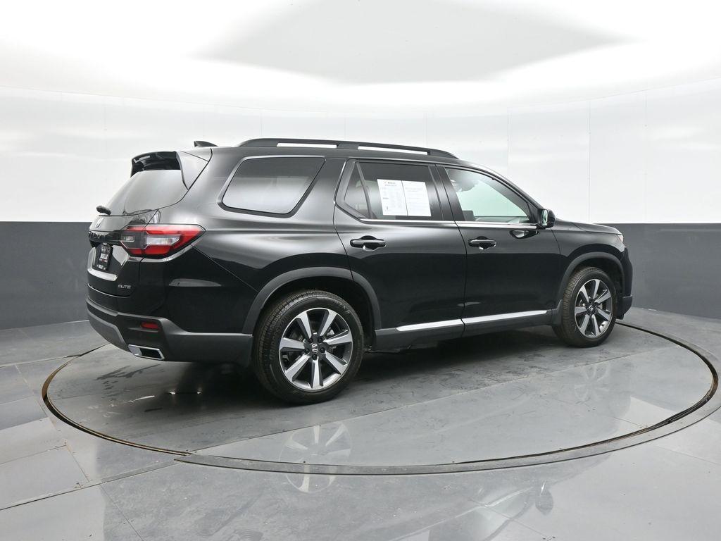 used 2025 Honda Pilot car, priced at $51,990