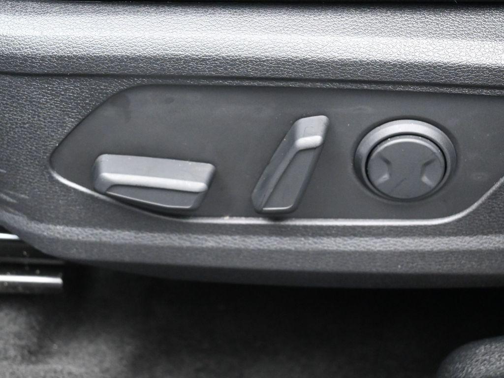 used 2025 Kia Sportage car, priced at $32,376