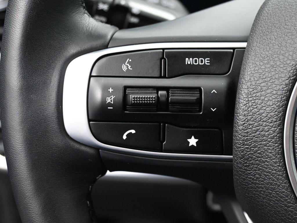 used 2025 Kia Sportage car, priced at $32,376