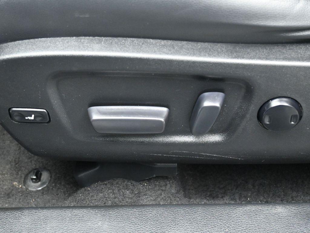 used 2016 Toyota Highlander car, priced at $21,479