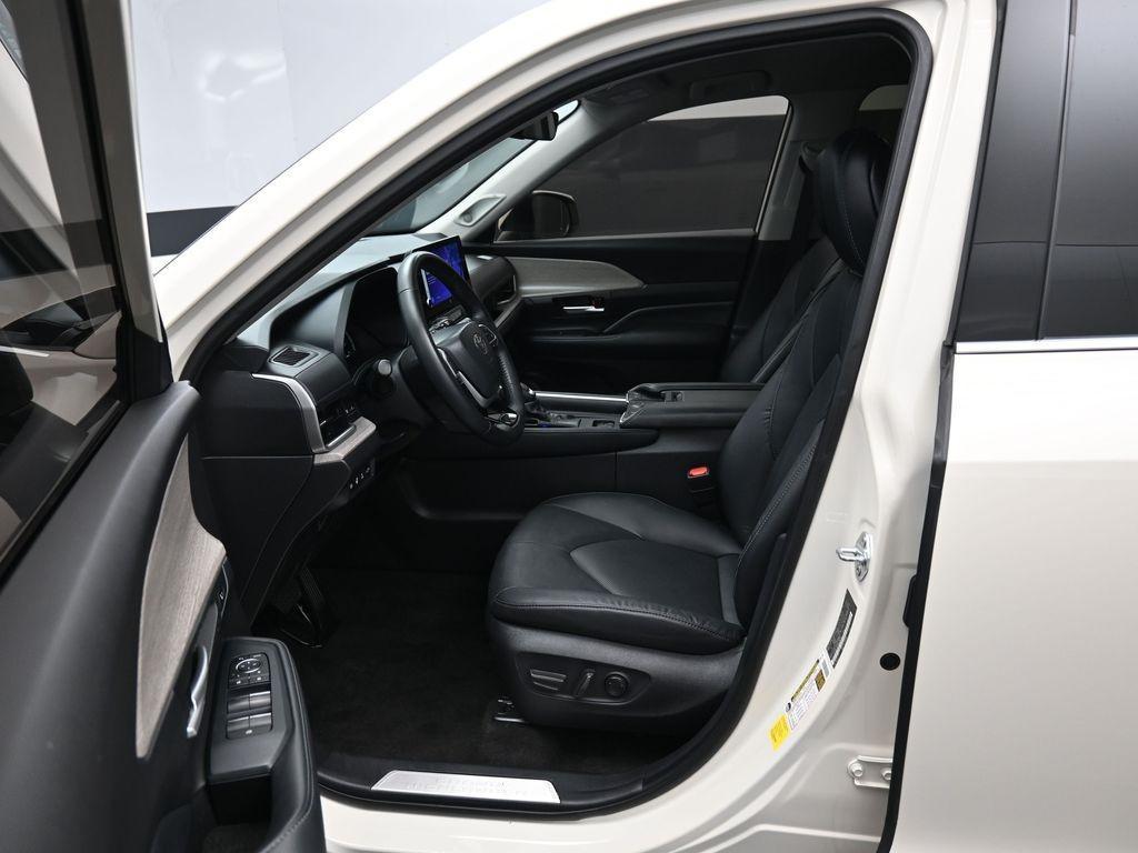used 2024 Toyota Grand Highlander car, priced at $51,724