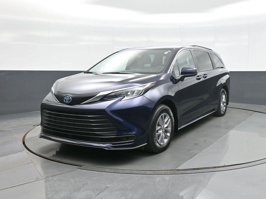 used 2025 Toyota Sienna car, priced at $48,549