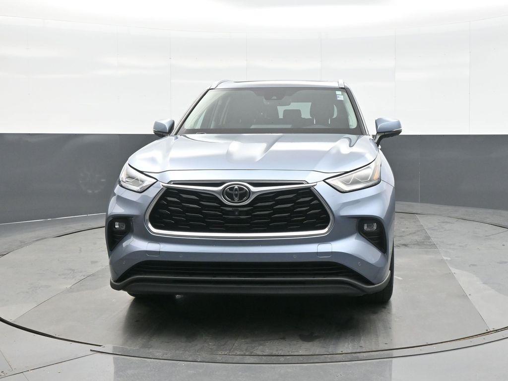 used 2020 Toyota Highlander car, priced at $34,818