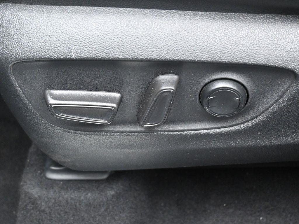 used 2020 Toyota Highlander car, priced at $34,818