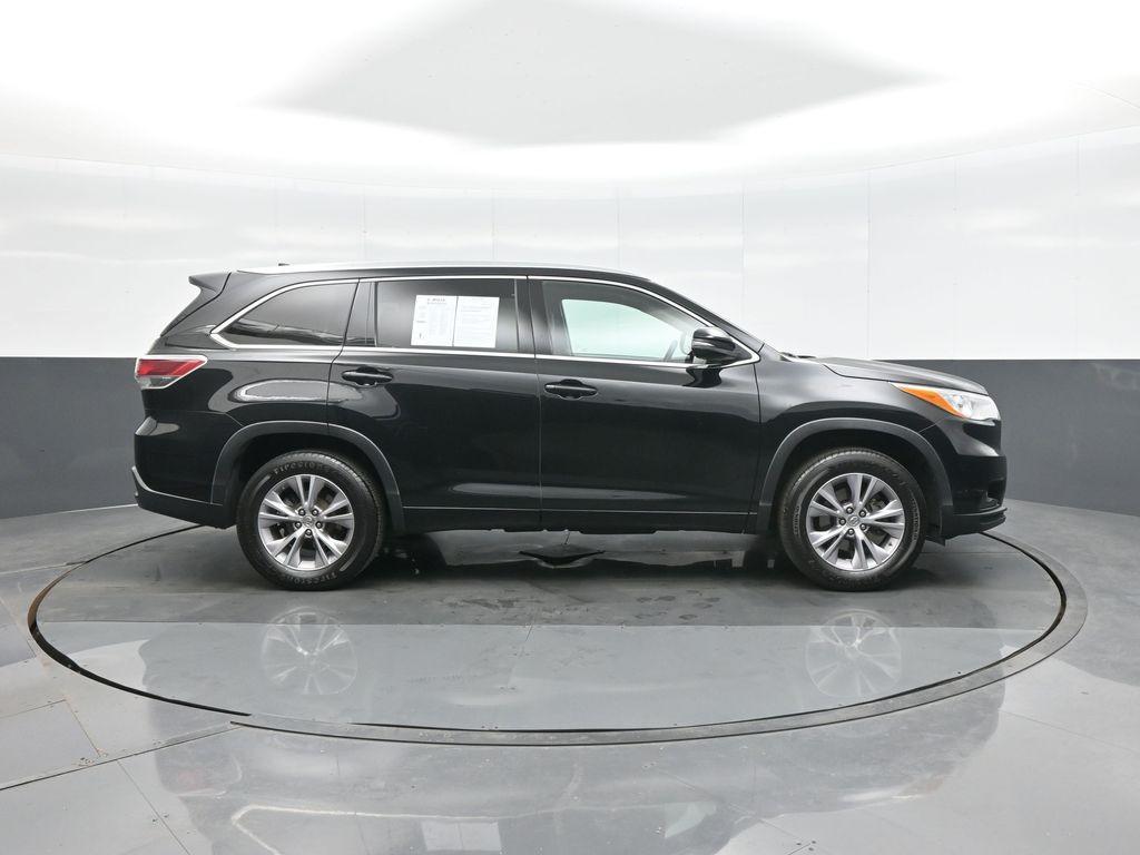 used 2015 Toyota Highlander car, priced at $18,683