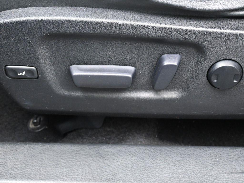 used 2015 Toyota Highlander car, priced at $18,683