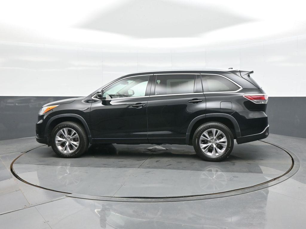 used 2015 Toyota Highlander car, priced at $18,683