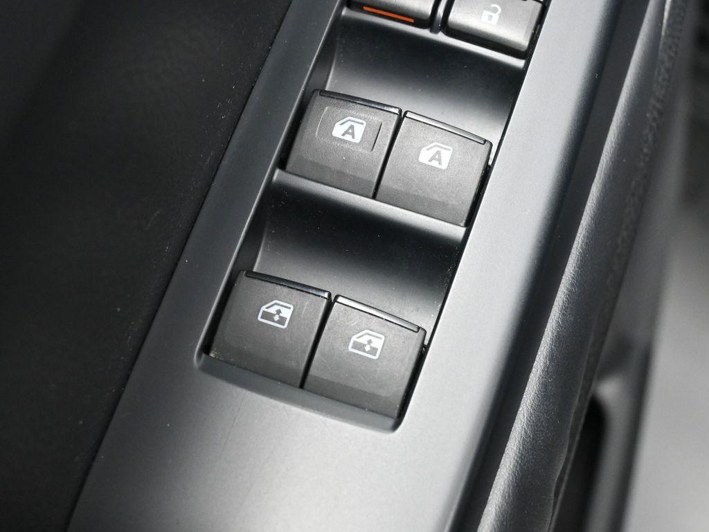 used 2015 Toyota Highlander car, priced at $18,683