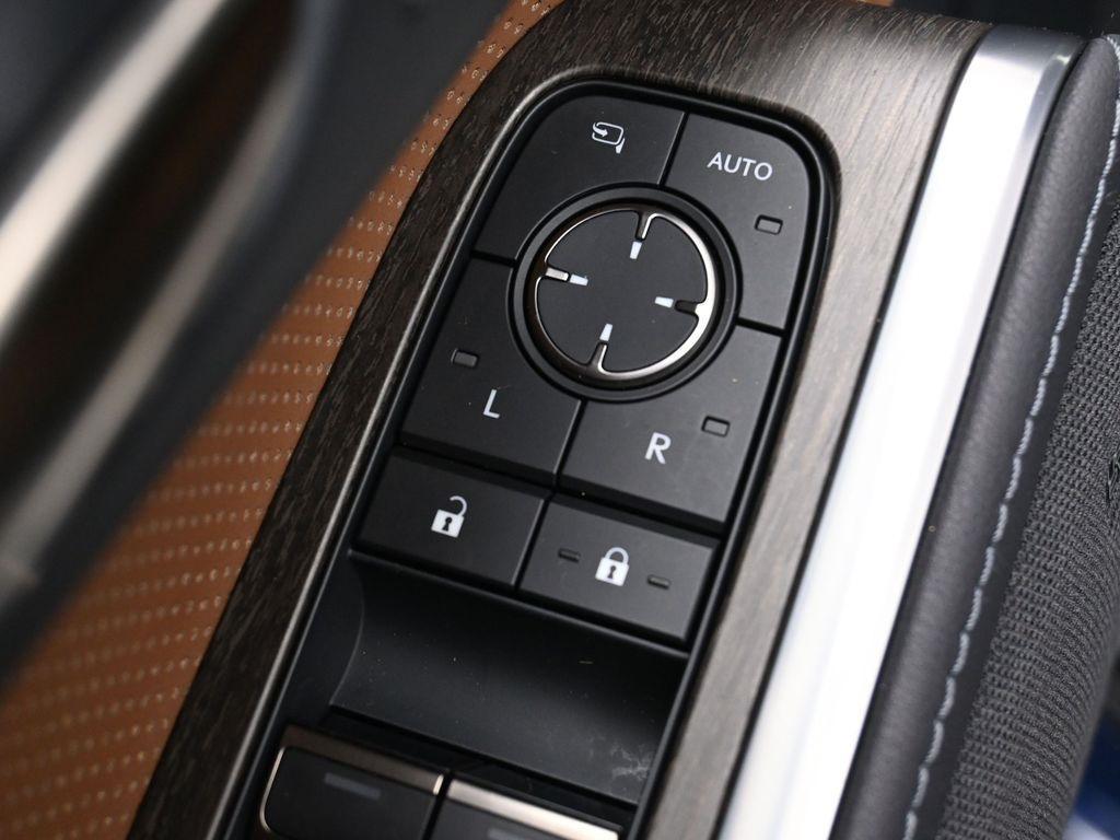 used 2025 Lexus GX 550 car, priced at $99,487