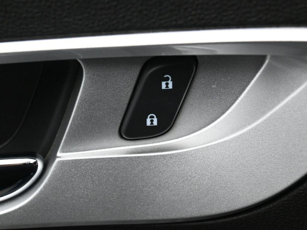 used 2016 Chevrolet Equinox car, priced at $12,998