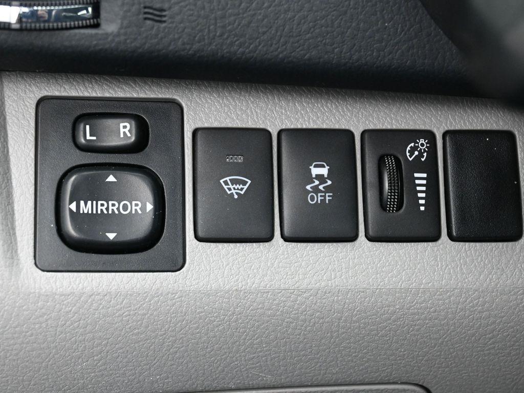 used 2013 Toyota Highlander car, priced at $11,531