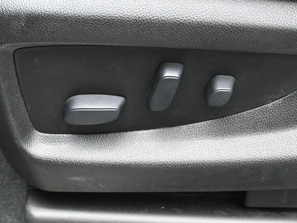 used 2018 GMC Sierra 1500 car, priced at $31,244