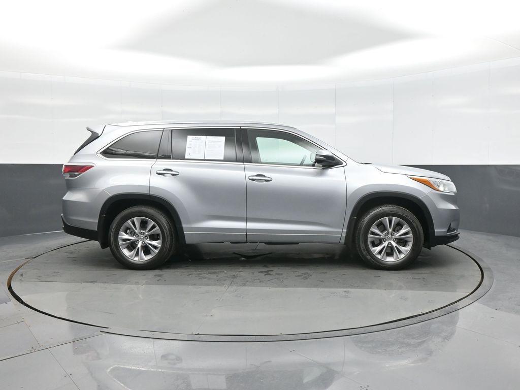 used 2015 Toyota Highlander car, priced at $24,271