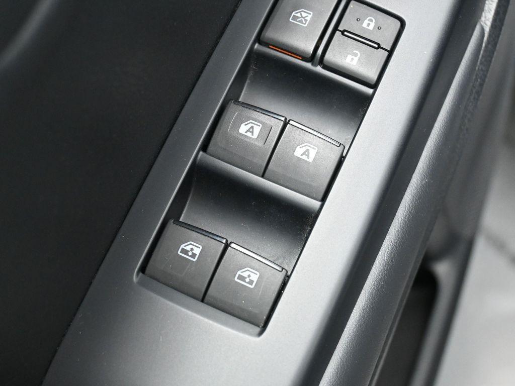 used 2015 Toyota Highlander car, priced at $24,271