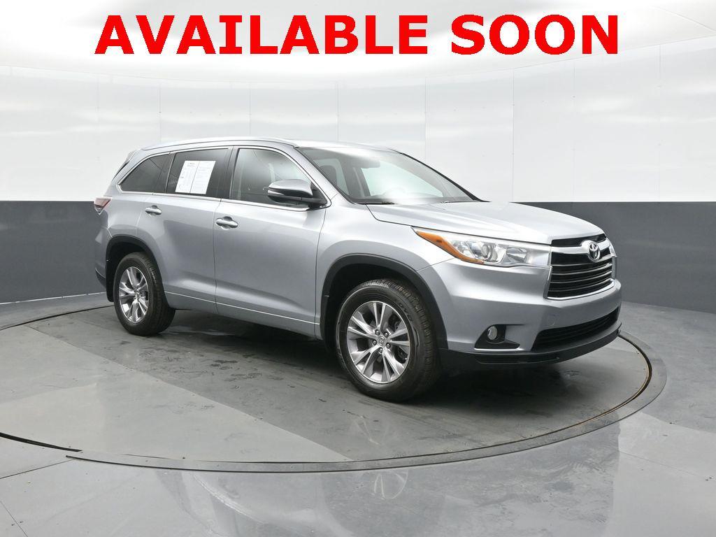 used 2015 Toyota Highlander car, priced at $24,271