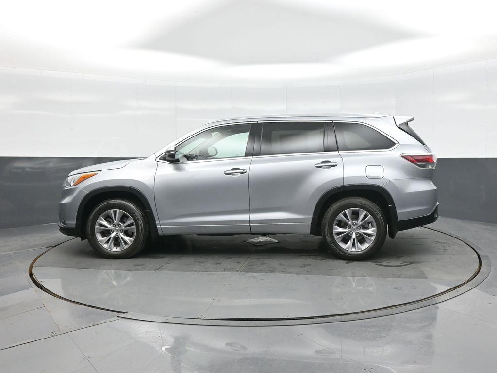 used 2015 Toyota Highlander car, priced at $24,271