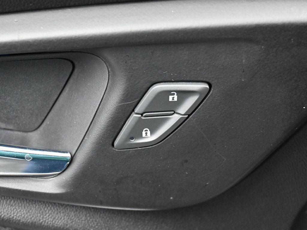 used 2018 Chevrolet Malibu car, priced at $10,000