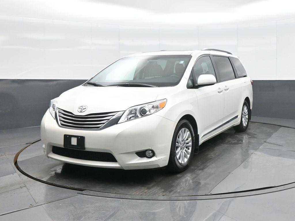 used 2015 Toyota Sienna car, priced at $29,470