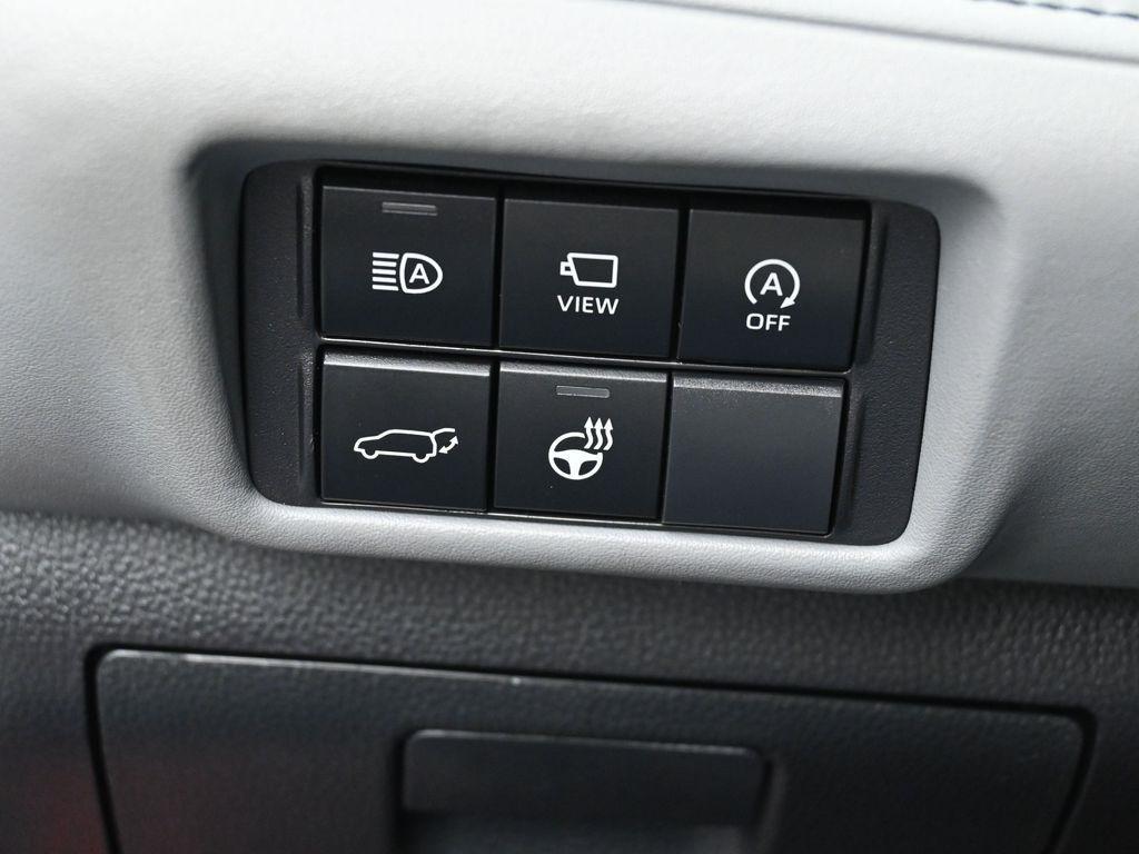 used 2023 Toyota Highlander car, priced at $43,015