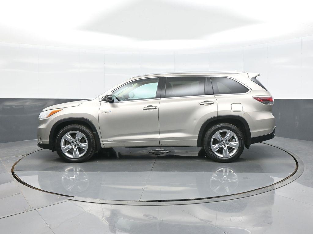 used 2016 Toyota Highlander Hybrid car, priced at $17,927