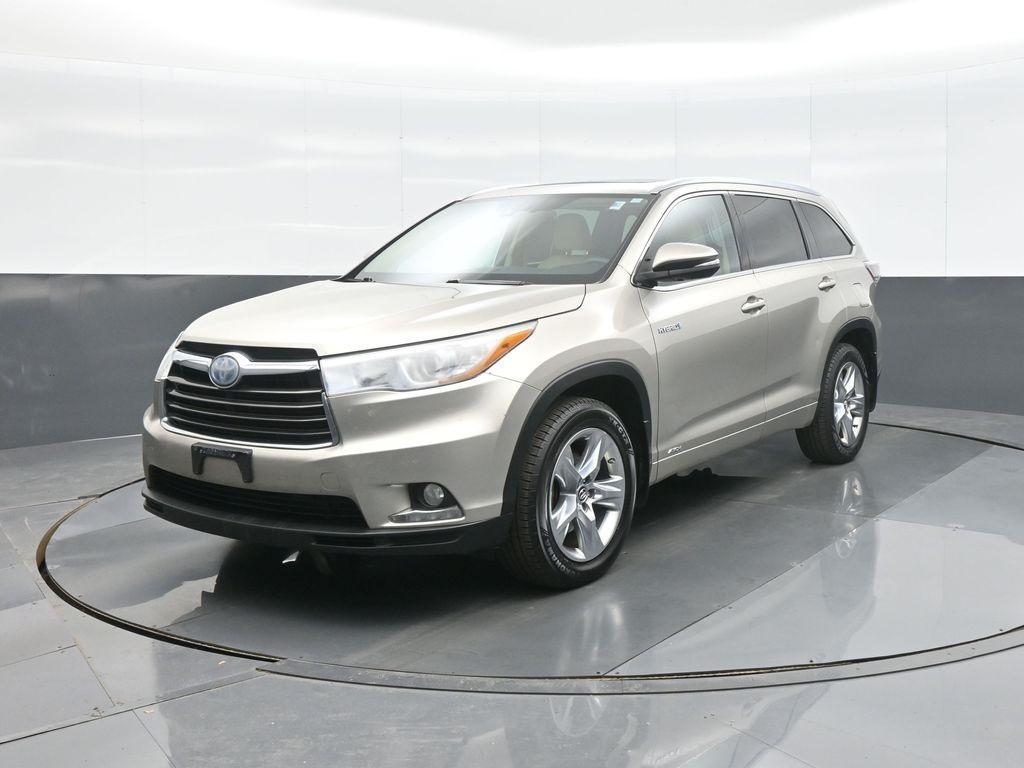 used 2016 Toyota Highlander Hybrid car, priced at $17,927