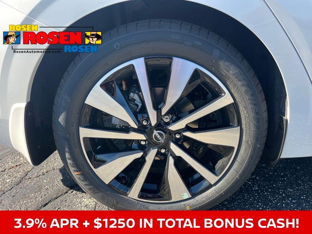 new 2025 Nissan Sentra car, priced at $23,421