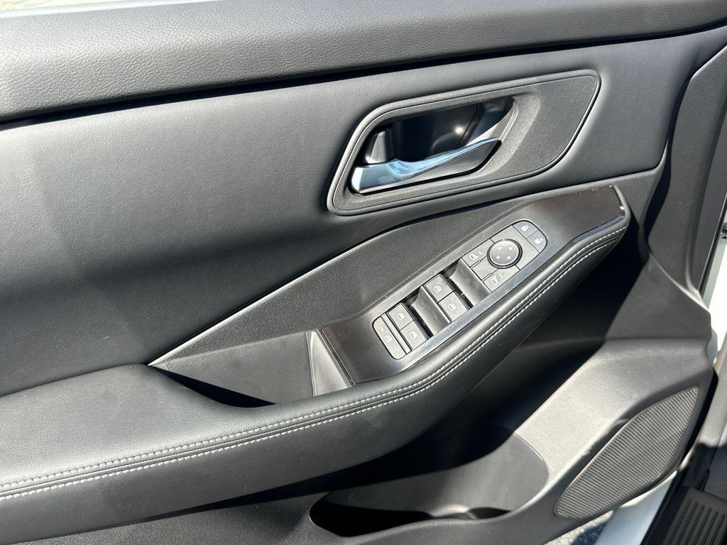 new 2026 Nissan Rogue car, priced at $31,565