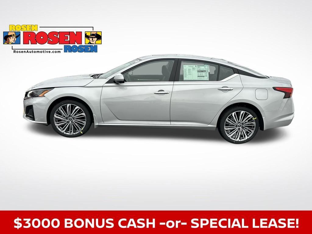 new 2025 Nissan Altima car, priced at $30,824