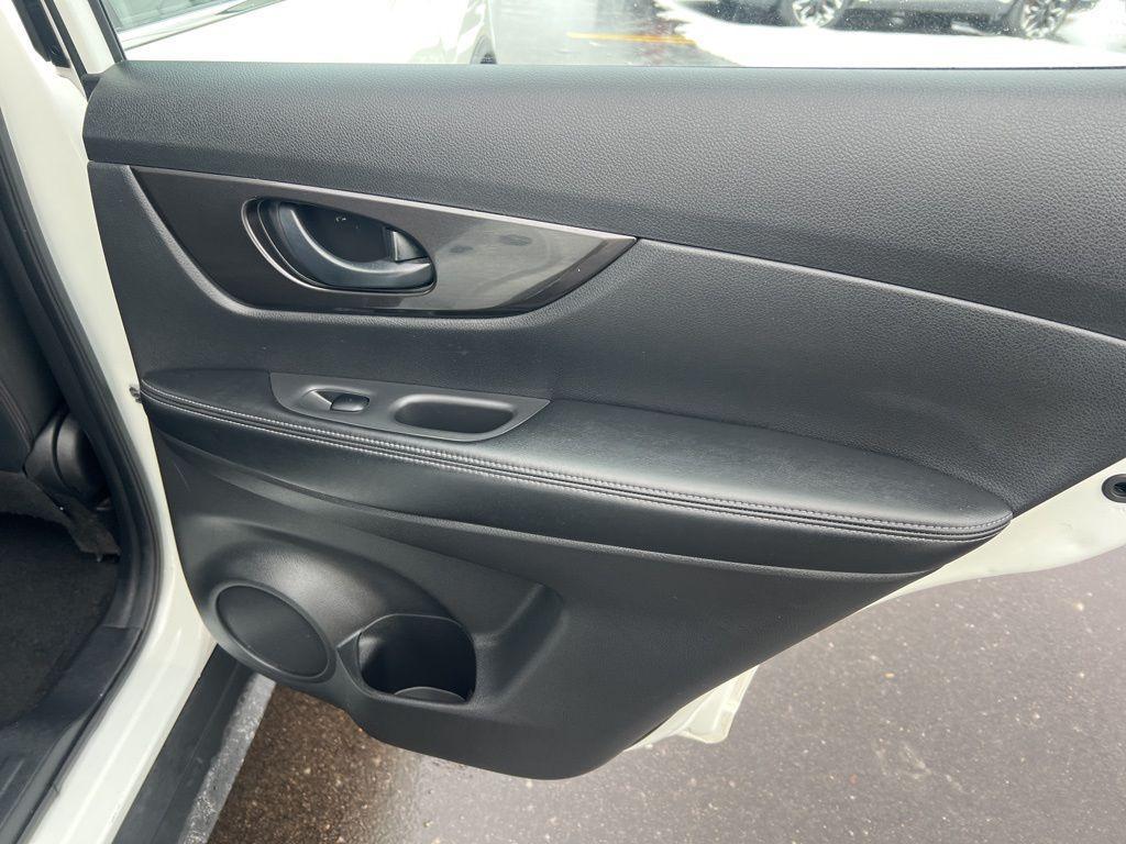 used 2020 Nissan Rogue car, priced at $15,499