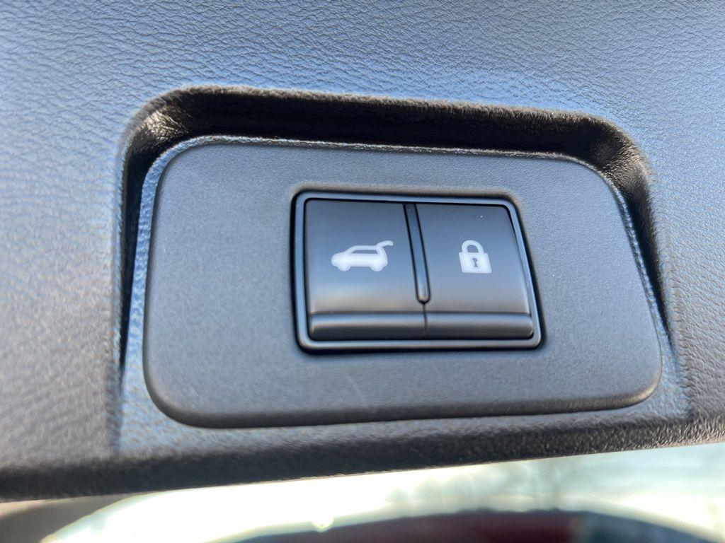 used 2023 Nissan Rogue car, priced at $25,999