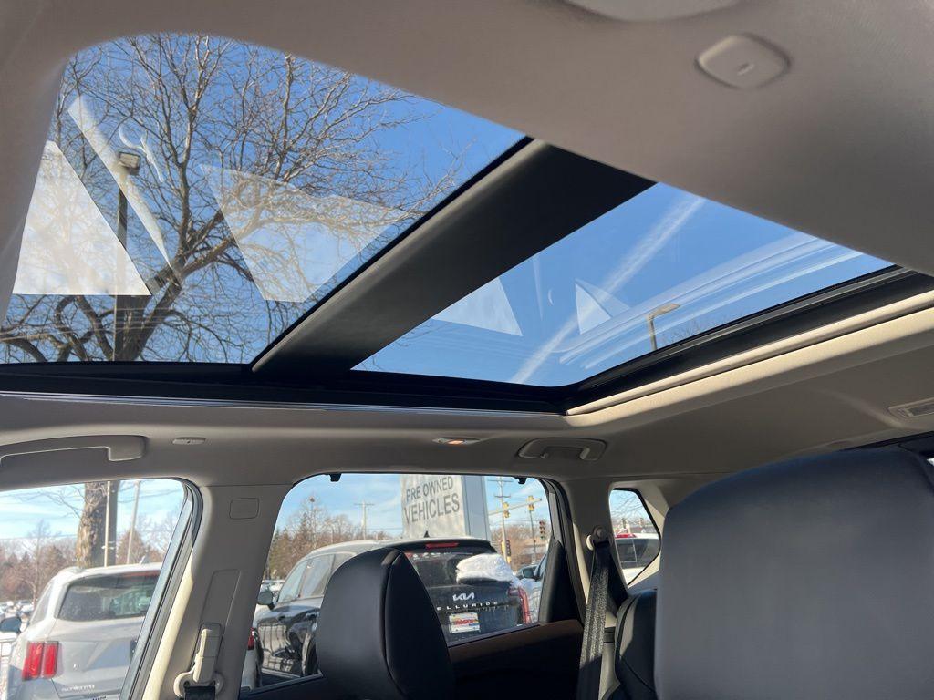 used 2023 Nissan Rogue car, priced at $25,999