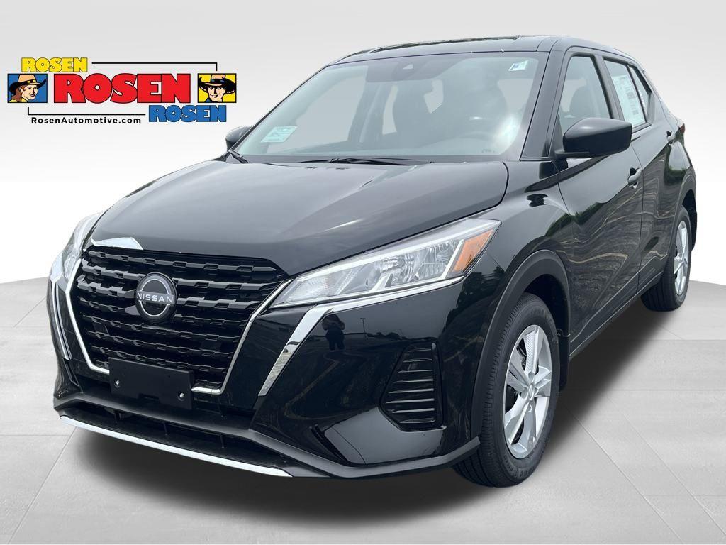 new 2025 Nissan Kicks Play car, priced at $21,507