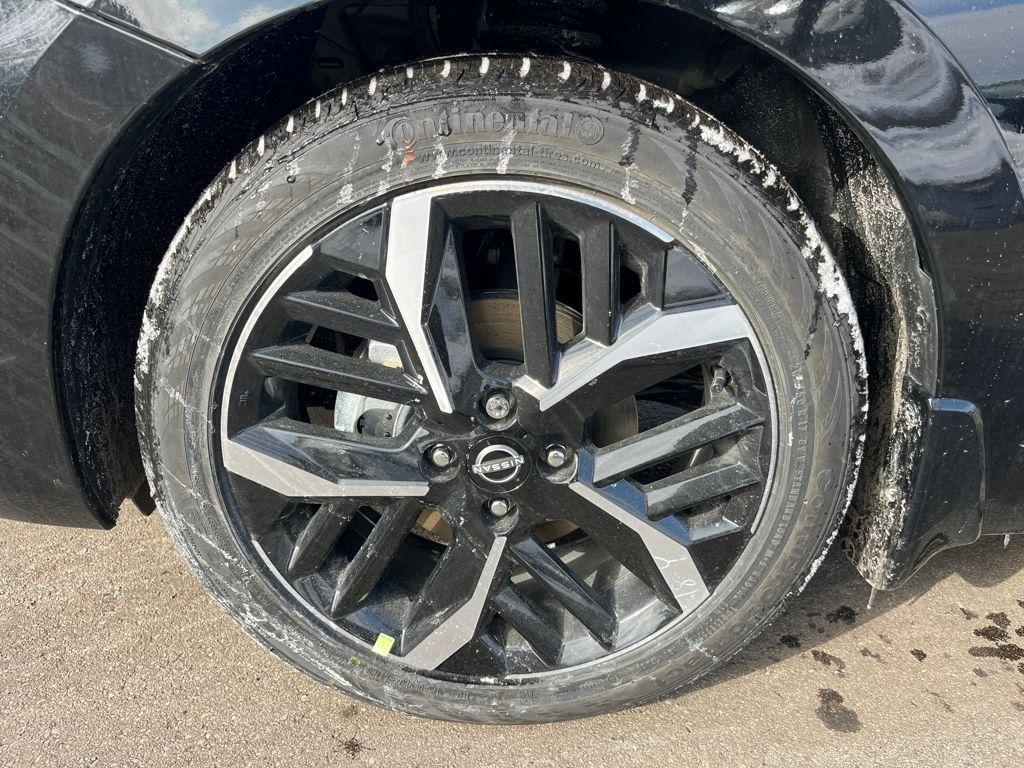 new 2025 Nissan Versa car, priced at $21,087