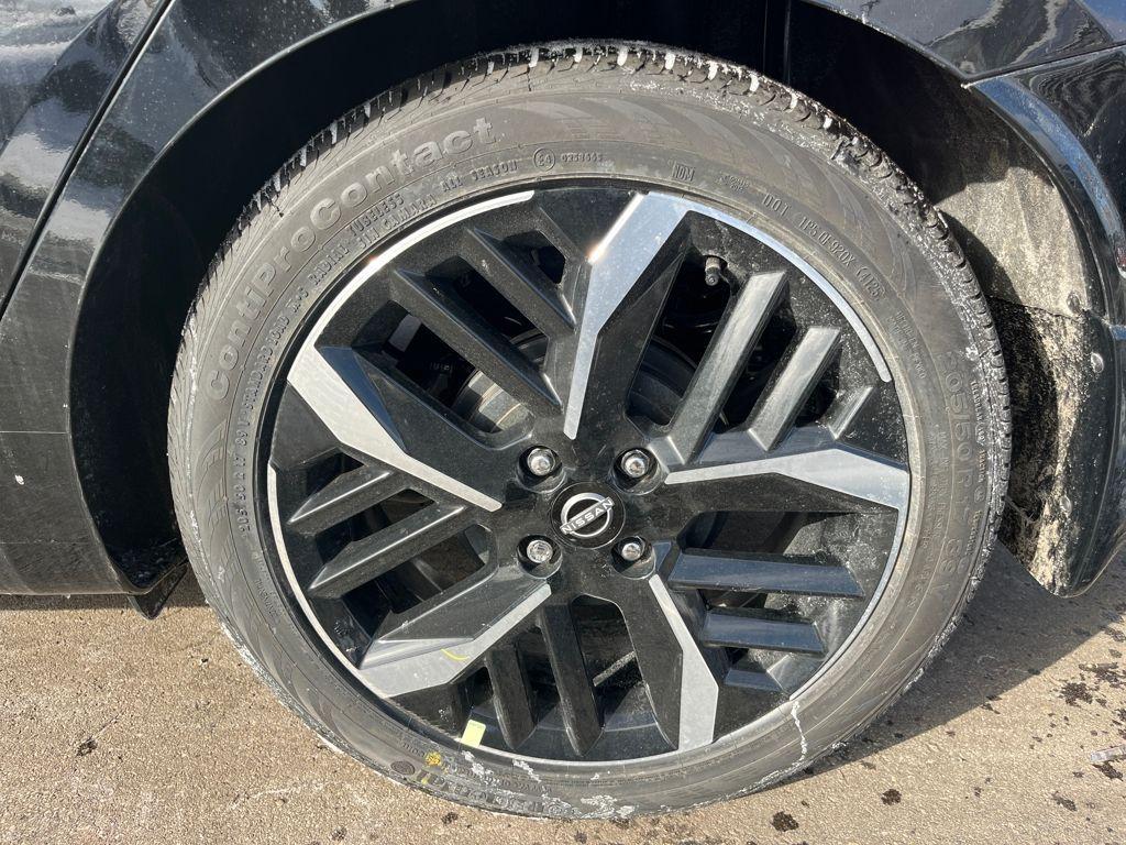 new 2025 Nissan Versa car, priced at $21,087