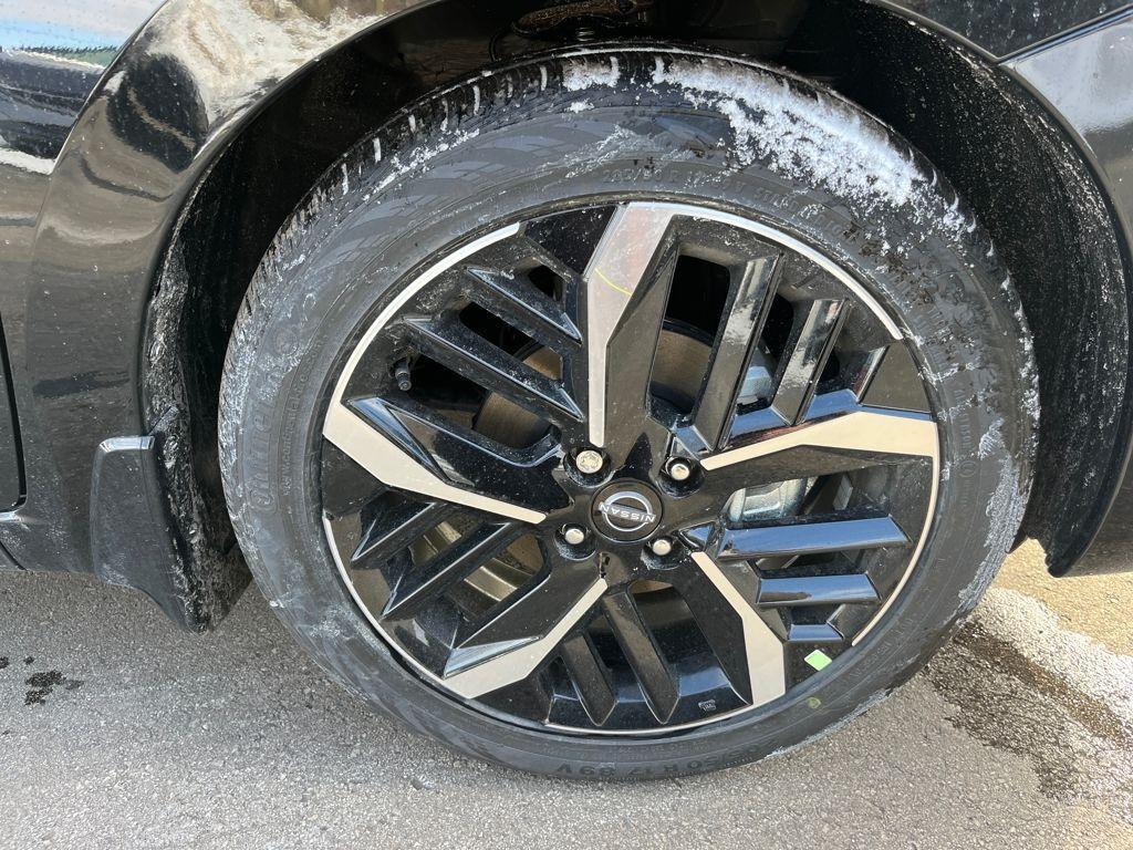 new 2025 Nissan Versa car, priced at $21,087