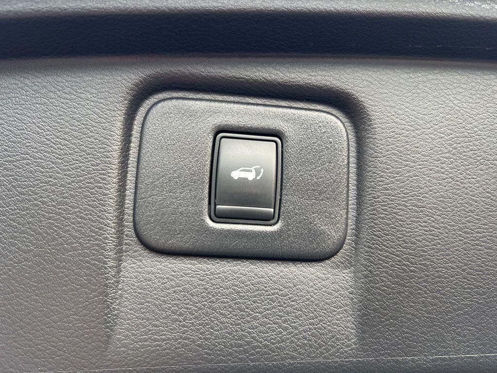 used 2015 Nissan Murano car, priced at $13,999