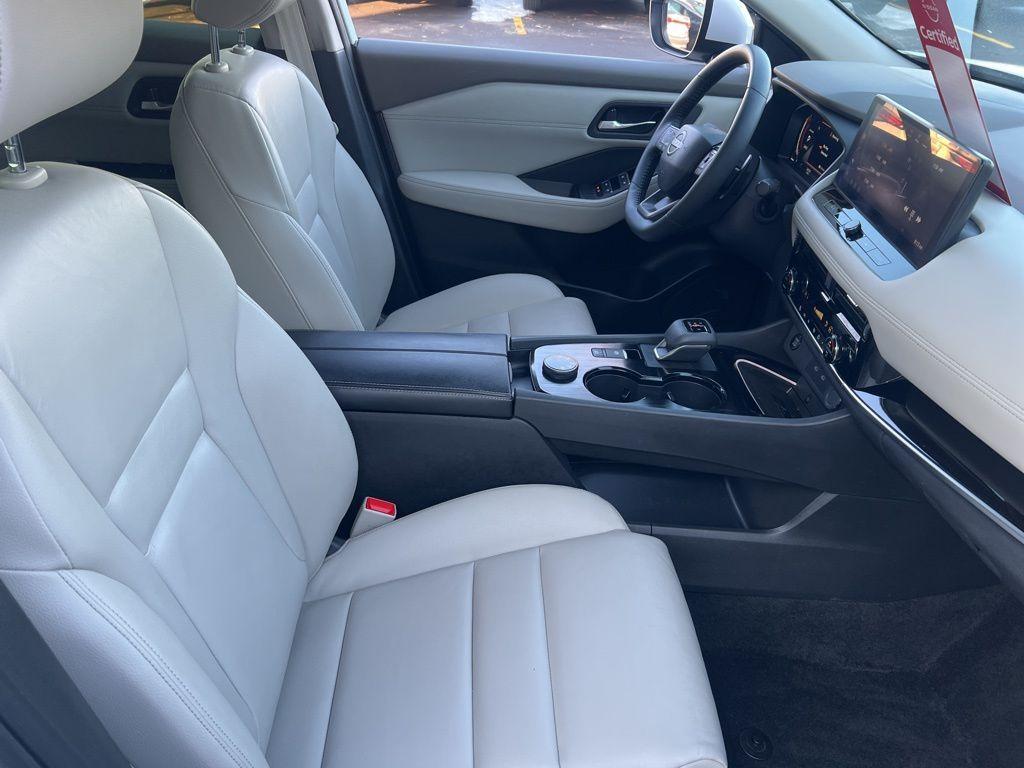 used 2025 Nissan Rogue car, priced at $31,999