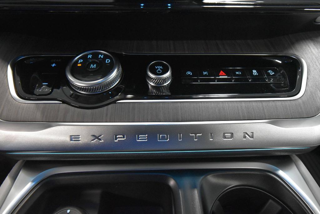 new 2026 Ford Expedition car, priced at $88,104
