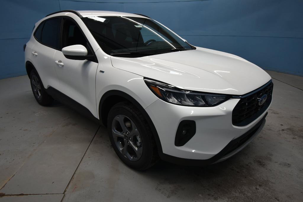 new 2026 Ford Escape car, priced at $27,885